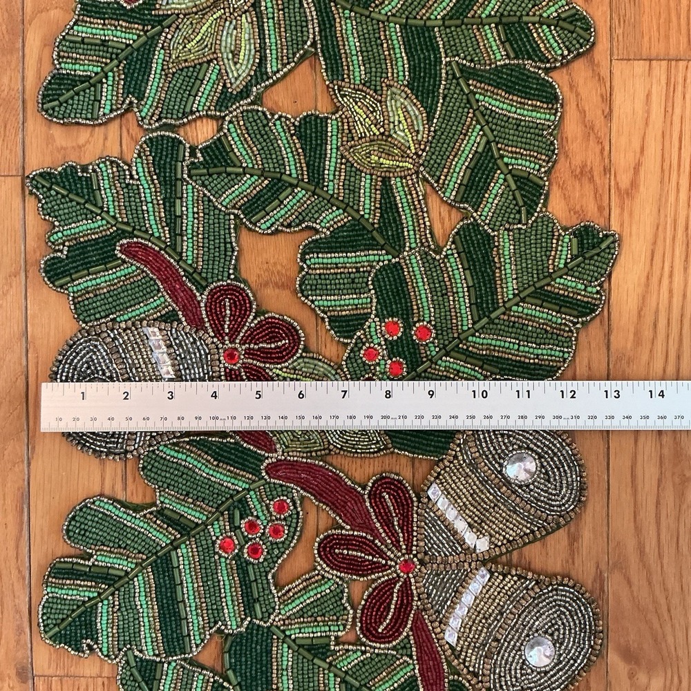 RARE KIM SEYBERT HOLLY SILVER BELLS CHRISTMAS BEADED TABLE RUNNER CENTERPIECE - Picture 6 of 11